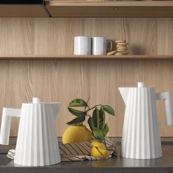 Alessi Kochwelt Entdecken|Wasserkocher|Wasserkocher 1,0 l 2400 W Plissé weiss