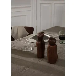 ferm LIVING Weihnachten|Kräuter & Gewürze|Gewürzmühle 21 cm Cairn dunkelbraun