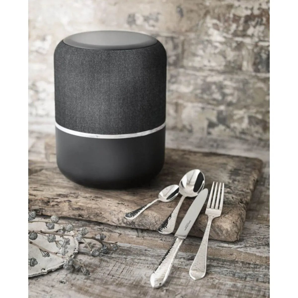 The Box - Martelé 150 g versilbert inkl. 24-tlg Besteckset<Robbe & Berking Online