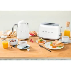 2-Scheiben-Toaster TSF01 950 W 50's Style weiss<Smeg Best