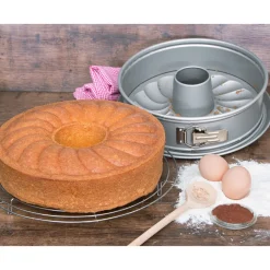 Springform mit Flach- und Rohrboden 26 cm We love baking grau<Städter Outlet